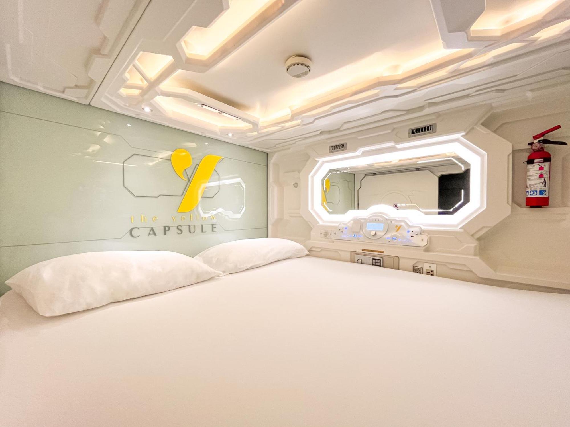 The Yellow Capsule Cancun Close To Airport מראה חיצוני תמונה