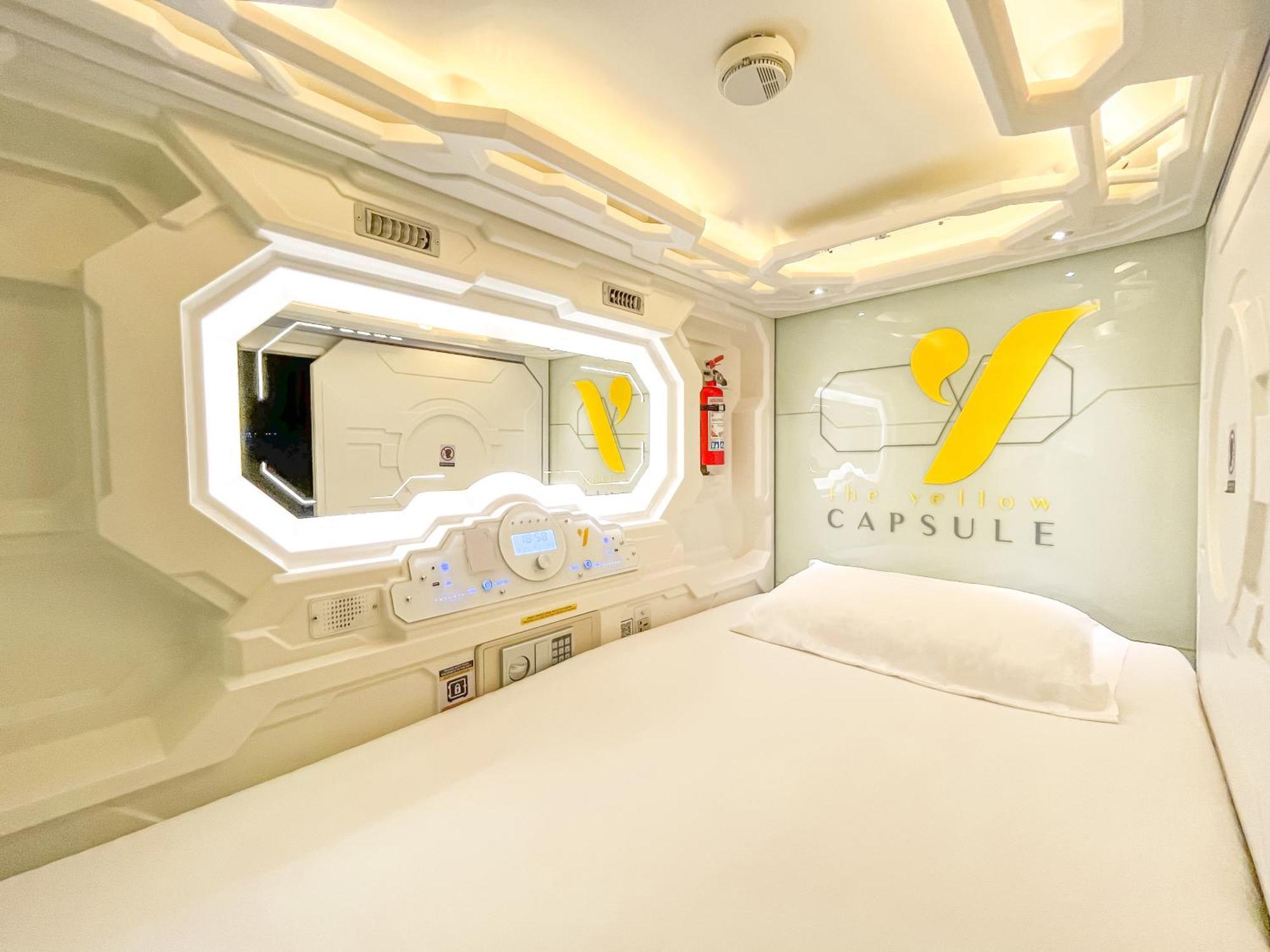 The Yellow Capsule Cancun Close To Airport מראה חיצוני תמונה