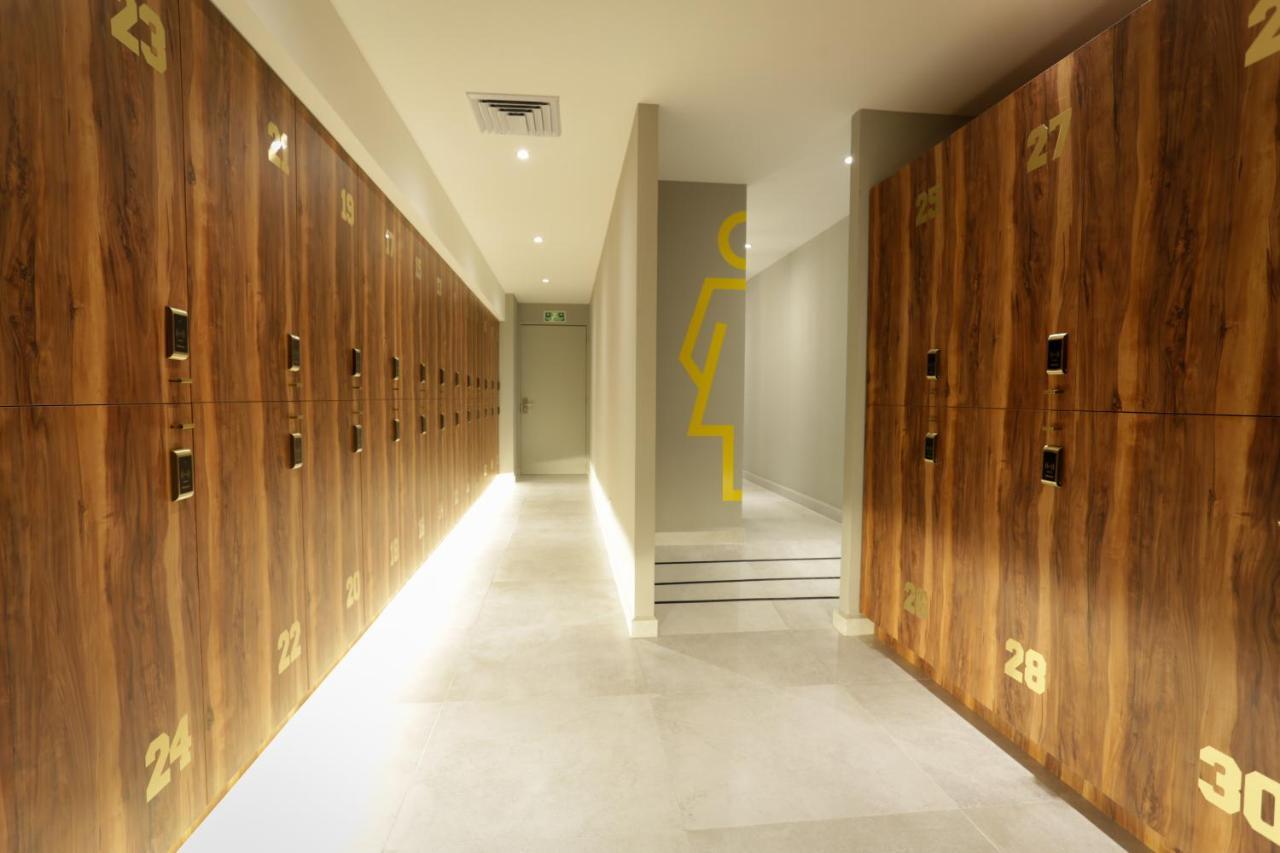 The Yellow Capsule Cancun Close To Airport מראה חיצוני תמונה